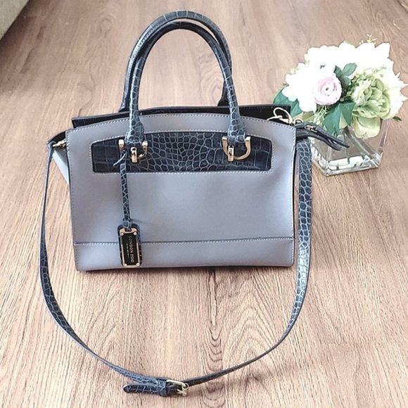 London Fog Handbags - London Fog purse.